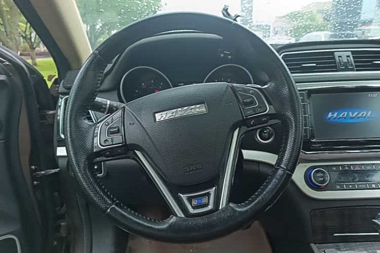 Used Haval H6 Coupe 2015 Blue Label 2.0T Automatic Two-Wheel Drive Prestige Model Steering Wheel