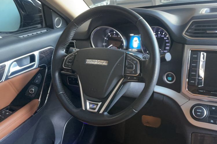Used Haval H6 Coupe 2015 Blue Label 2.0T Automatic Two-Wheel Drive Elite Model Steering Wheel