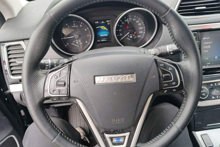 Used Haval H6 Coupe 2015 Blue-Label Facelift 2.0T Manual Two-Wheel Drive Urban Version Steering Wheel