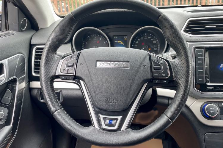 Used Haval H6 Coupe 2015 Blue Label 2.0T Automatic Two-Wheel Drive Elite Model Steering Wheel