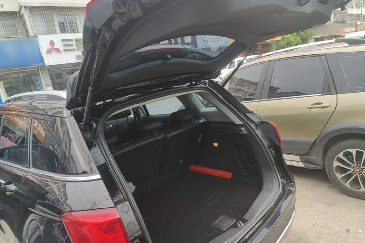 Used Haval H6 Coupe 2015 Blue Label 2.0T Automatic Two-Wheel Drive Elite Model Trunk