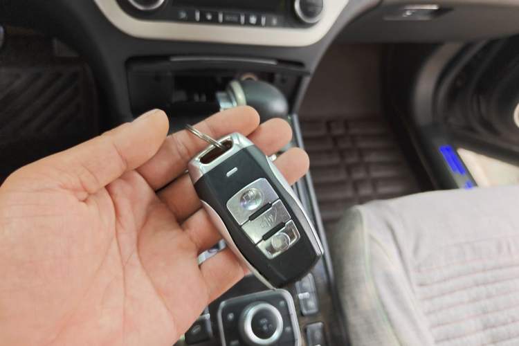 Used Haval H6 Coupe 2015 Blue Label 2.0T Automatic Two-Wheel Drive Prestige Model Vehicle Key