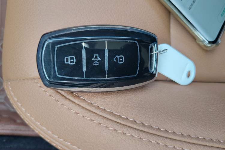 Used Haval H6 Coupe 2015 Blue Label 2.0T Automatic Two-Wheel Drive Prestige Model Vehicle Key