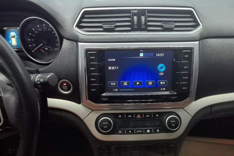 Used Haval H6 Coupe 2015 Blue Label 2.0T Automatic Two-Wheel Drive Elite Model Audio And AC Panel