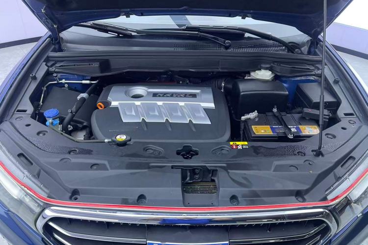 Used Haval H6 Coupe 2015 Blue Label 2.0T Automatic Two-Wheel Drive Elite Model Engine Bay