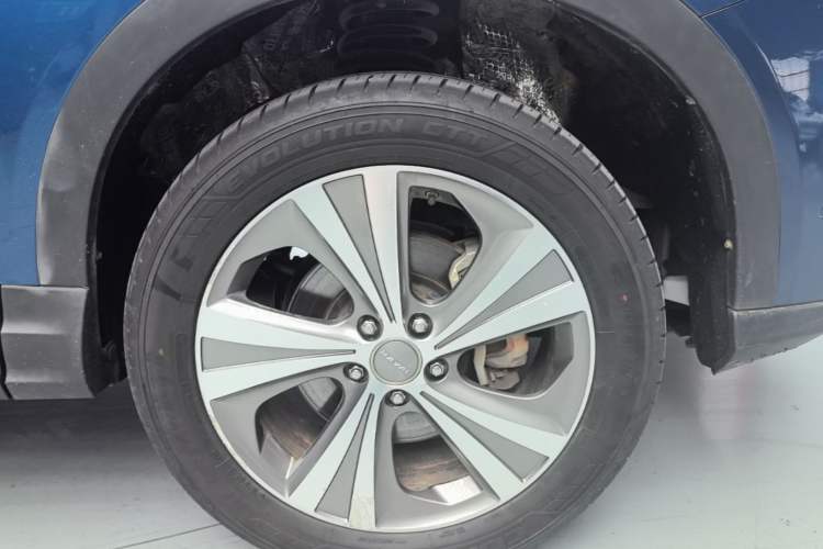 Used Haval H6 Coupe 2015 Blue Label 2.0T Automatic Two-Wheel Drive Elite Model Right Rear Wheel Hub