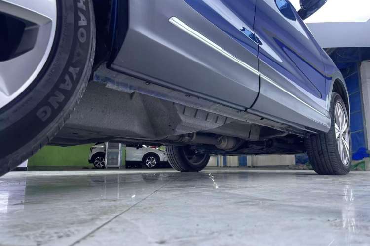 Used Haval H6 Coupe 2015 Blue Label 2.0T Automatic Two-Wheel Drive Elite Model Right Side Sill
