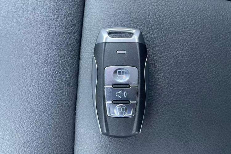 Used Haval H6 Coupe 2015 Blue Label 2.0T Automatic Two-Wheel Drive Elite Model Vehicle Key