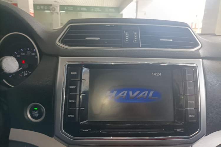 Used Haval H6 Coupe 2015 Blue Label 2.0T Manual Two-Wheel-Drive Elite Model Audio And AC Panel