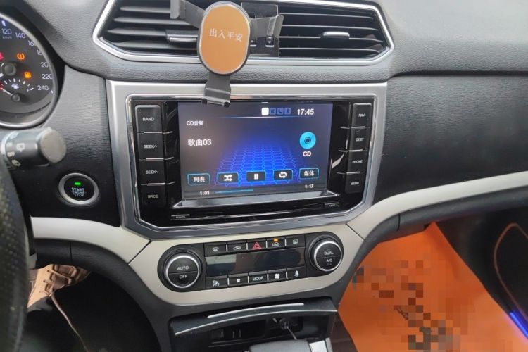 Used Haval H6 Coupe 2015 Blue Label 2.0T Automatic Two-Wheel Drive Prestige Model Audio And AC Panel
