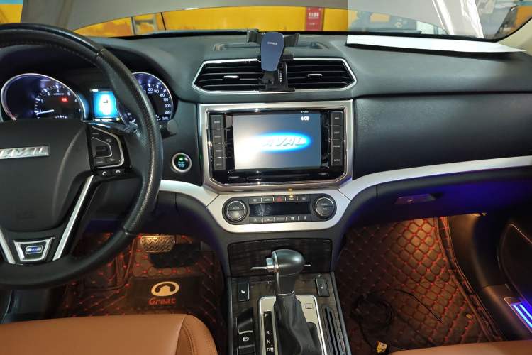 Used Haval H6 Coupe 2015 Blue Label 2.0T Automatic Two-Wheel Drive Elite Model Audio And AC Panel