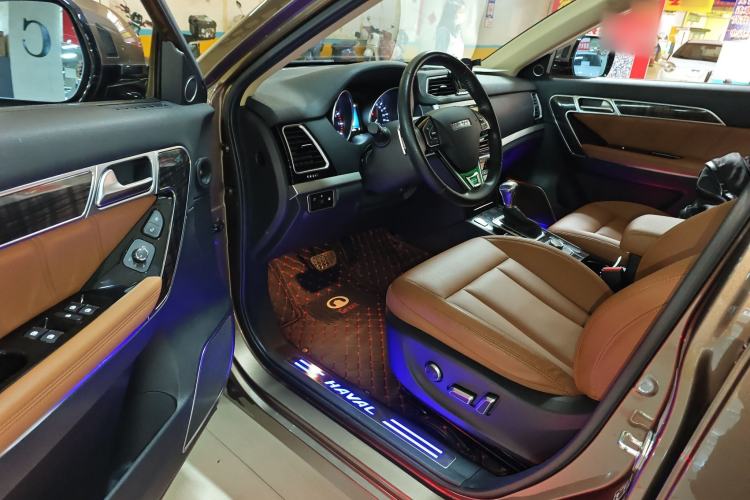Used Haval H6 Coupe 2015 Blue Label 2.0T Automatic Two-Wheel Drive Elite Model Driver Seat