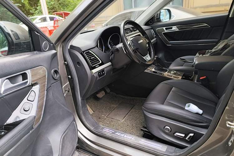 Used Haval H6 Coupe 2015 Blue Label 2.0T Automatic Two-Wheel Drive Elite Model Driver Seat