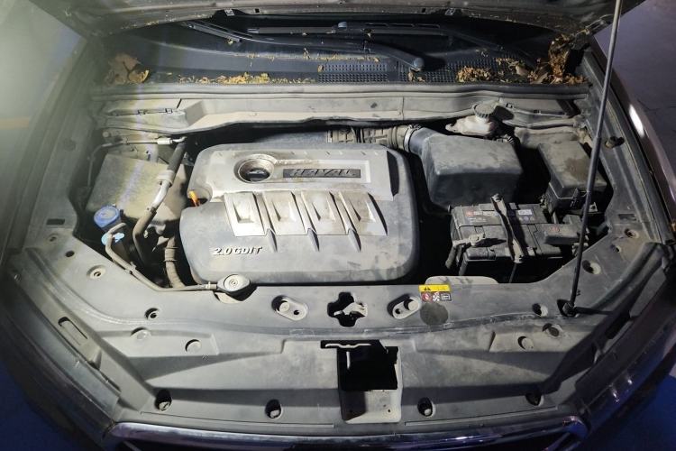 Used Haval H6 Coupe 2015 Blue Label 2.0T Automatic Two-Wheel Drive Elite Model Engine Bay