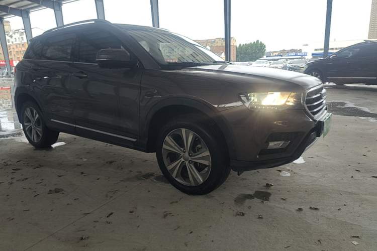 Used Haval H6 Coupe 2015 Blue Label 2.0T Automatic Two-Wheel Drive Prestige Model Front Right 45 Deg