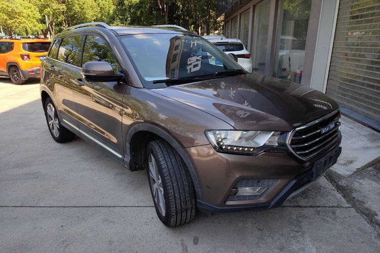 Used Haval H6 Coupe 2015 Blue Label 2.0T Manual Two-Wheel-Drive Elite Model Front Right 45 Deg
