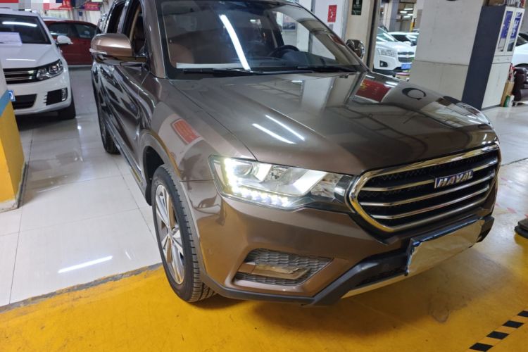 Used Haval H6 Coupe 2015 Blue Label 2.0T Automatic Two-Wheel Drive Elite Model Front Right 45 Deg