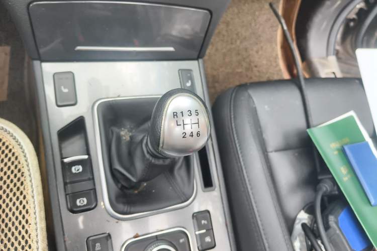 Used Haval H6 Coupe 2015 Blue Label 2.0T Manual 4x4 Prestige Model Gear Lever