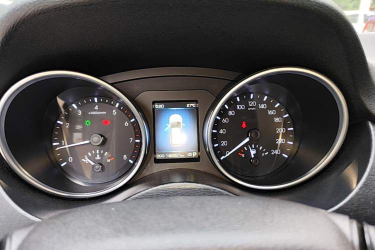 Used Haval H6 Coupe 2015 Blue Label 2.0T Automatic Two-Wheel Drive Elite Model Instrument Cluster