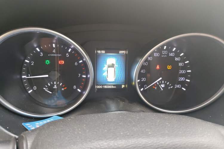 Used Haval H6 Coupe 2015 Blue Label 2.0T Automatic Two-Wheel Drive Elite Model Instrument Cluster