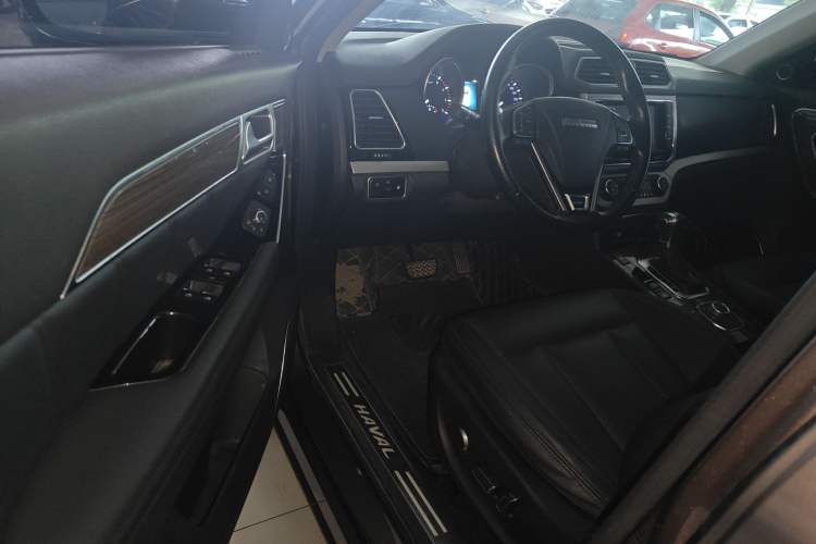Used Haval H6 Coupe 2015 Blue Label 2.0T Automatic Two-Wheel Drive Elite Model Interior 2
