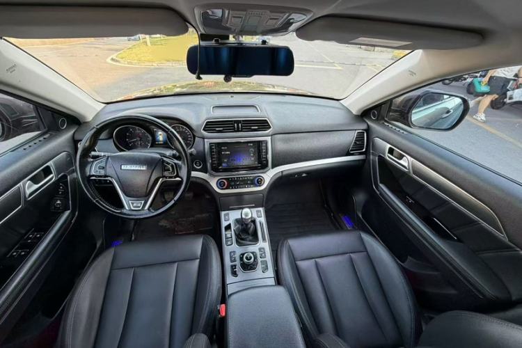 Used Haval H6 Coupe 2015 Blue Label 2.0T Manual Two-Wheel-Drive Elite Model Interior 3