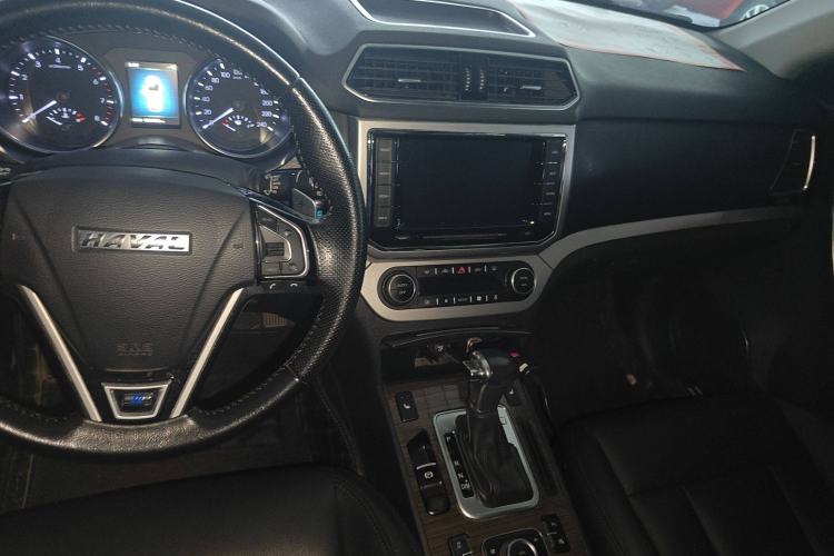 Used Haval H6 Coupe 2015 Blue Label 2.0T Automatic Two-Wheel Drive Elite Model Interior 3