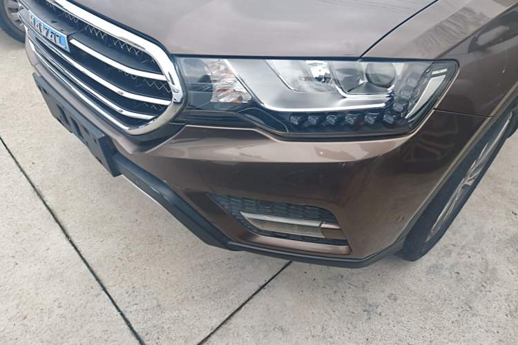 Used Haval H6 Coupe 2015 Blue Label 2.0T Automatic Two-Wheel Drive Elite Model Left Front Headlight