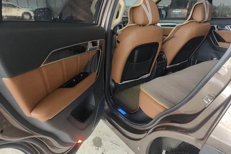 Used Haval H6 Coupe 2015 Blue Label 2.0T Automatic Two-Wheel Drive Prestige Model Left Front Seat