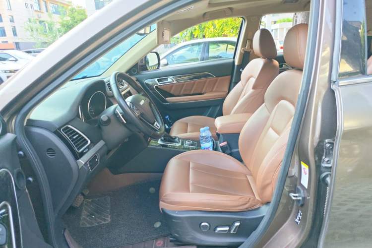 Used Haval H6 Coupe 2015 Blue Label 2.0T Automatic Two-Wheel Drive Prestige Model Left Front Seat
