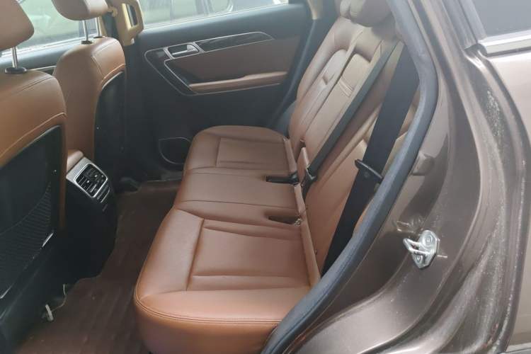 Used Haval H6 Coupe 2015 Blue Label 2.0T Automatic Two-Wheel Drive Elite Model Left Rear Seat