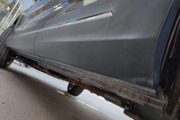Used Haval H6 Coupe 2015 Blue Label 2.0T Manual Two-Wheel-Drive Elite Model Left Side Sill