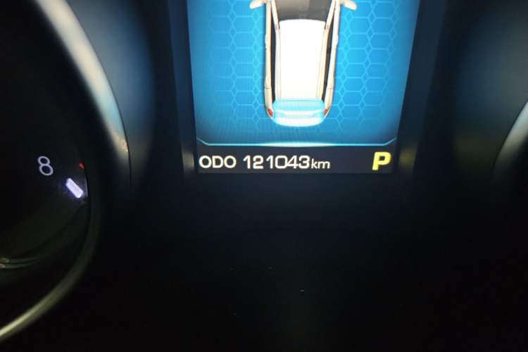 Used Haval H6 Coupe 2015 Blue Label 2.0T Automatic Two-Wheel Drive Elite Model Odometer Close Up