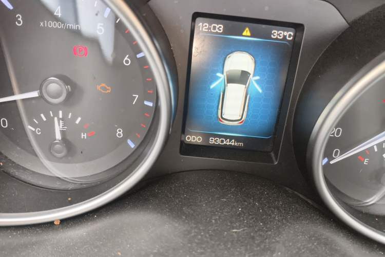 Used Haval H6 Coupe 2015 Blue Label 2.0T Manual 4x4 Prestige Model Odometer Close Up
