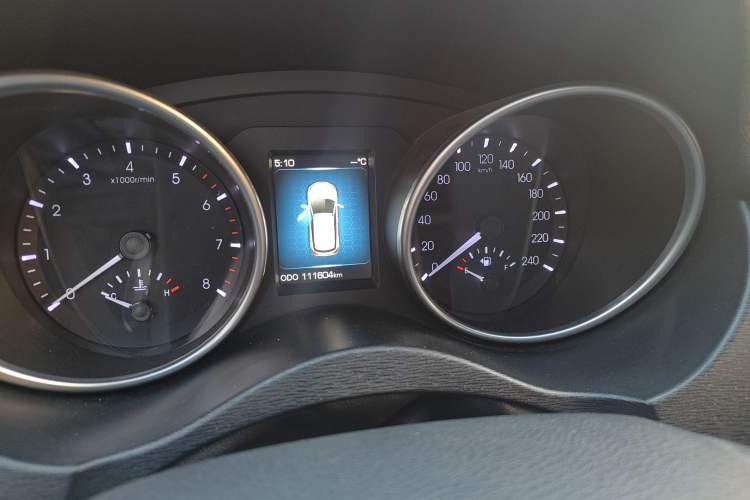 Used Haval H6 Coupe 2015 Blue Label 2.0T Automatic Two-Wheel Drive Elite Model Odometer Close Up
