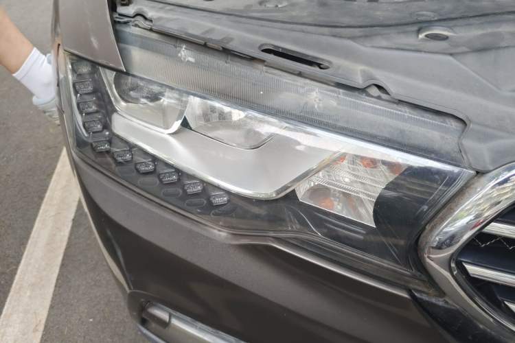 Used Haval H6 Coupe 2015 Blue Label 2.0T Automatic Two-Wheel Drive Elite Model Right Front Headlight