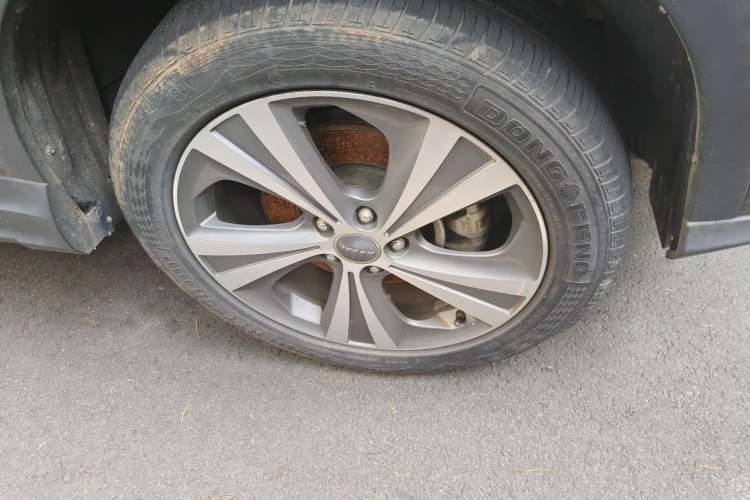 Used Haval H6 Coupe 2015 Blue Label 2.0T Automatic Two-Wheel Drive Elite Model Right Front Wheel Hub
