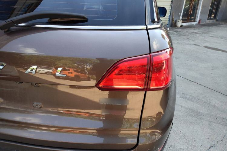 Used Haval H6 Coupe 2015 Blue Label 2.0T Manual Two-Wheel-Drive Elite Model Right Rear Taillight