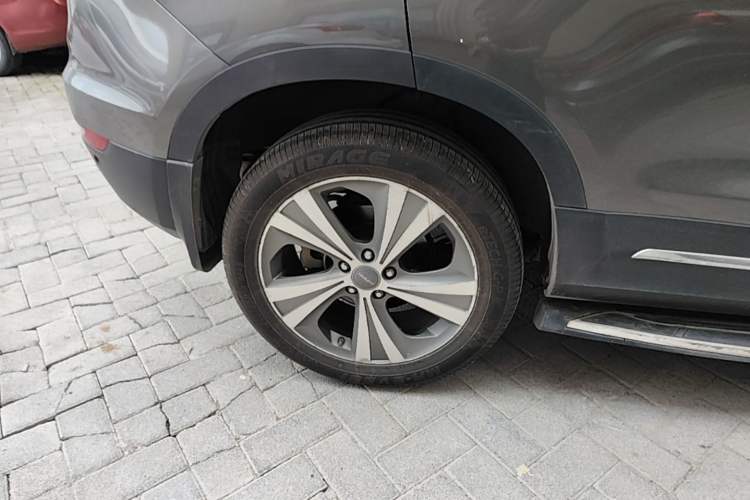 Used Haval H6 Coupe 2015 Blue Label 2.0T Automatic Two-Wheel Drive Elite Model Right Rear Wheel Hub