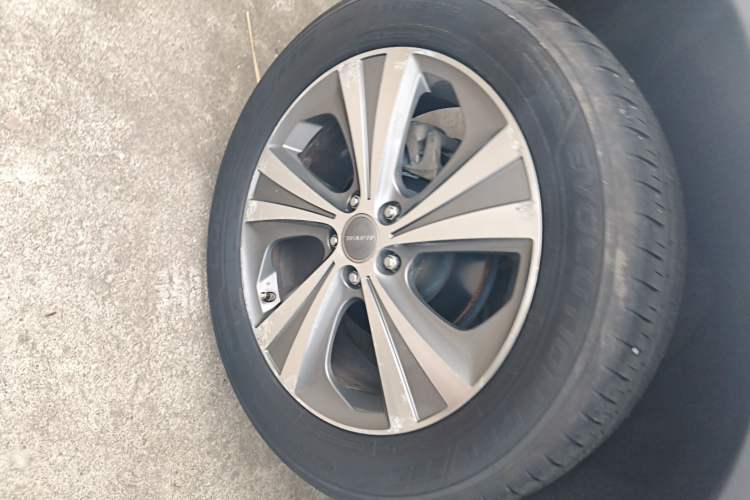 Used Haval H6 Coupe 2015 Blue Label 2.0T Automatic Two-Wheel Drive Elite Model Right Rear Wheel Hub