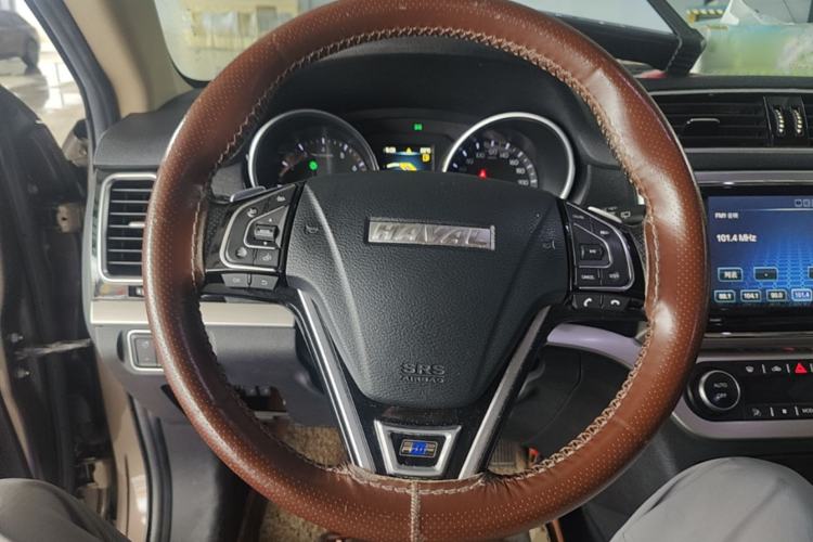 Used Haval H6 Coupe 2015 Blue Label 2.0T Automatic Two-Wheel Drive Prestige Model Steering Wheel