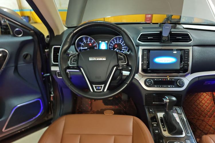 Used Haval H6 Coupe 2015 Blue Label 2.0T Automatic Two-Wheel Drive Elite Model Steering Wheel