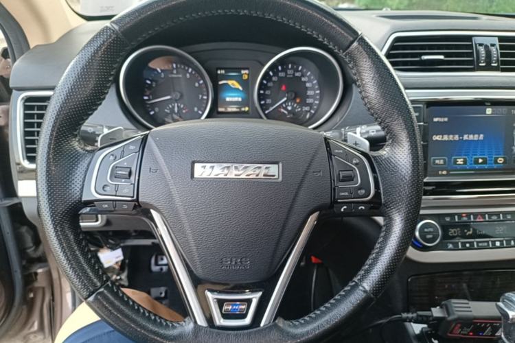 Used Haval H6 Coupe 2015 Blue Label 2.0T Automatic Two-Wheel Drive Elite Model Steering Wheel