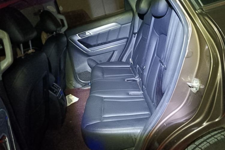 Used Haval H6 Coupe 2015 Blue Label 2.0T Automatic Two-Wheel Drive Prestige Model Left Rear Seat