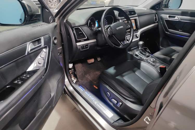 Used Haval H6 Coupe 2015 Blue Label 2.0T Automatic Two-Wheel Drive Elite Model Driver Seat
