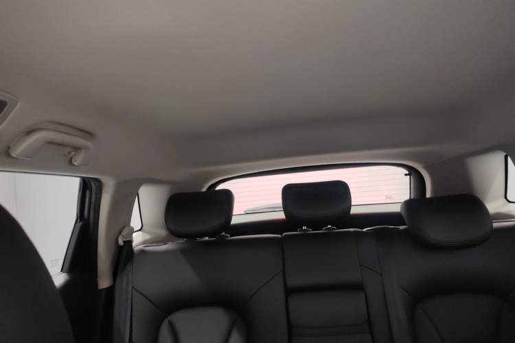 Used Haval H6 Coupe 2015 Blue Label 2.0T Automatic Two-Wheel Drive Elite Model Headliner