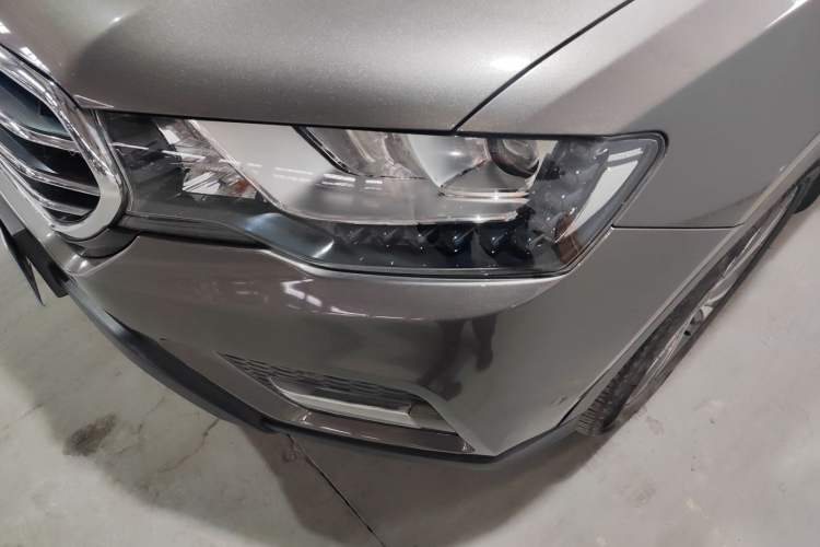 Used Haval H6 Coupe 2015 Blue Label 2.0T Automatic Two-Wheel Drive Elite Model Left Front Headlight