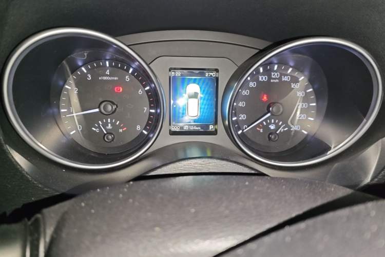 Used Haval H6 Coupe 2015 Blue Label 2.0T Automatic Two-Wheel Drive Prestige Model Odometer Close Up