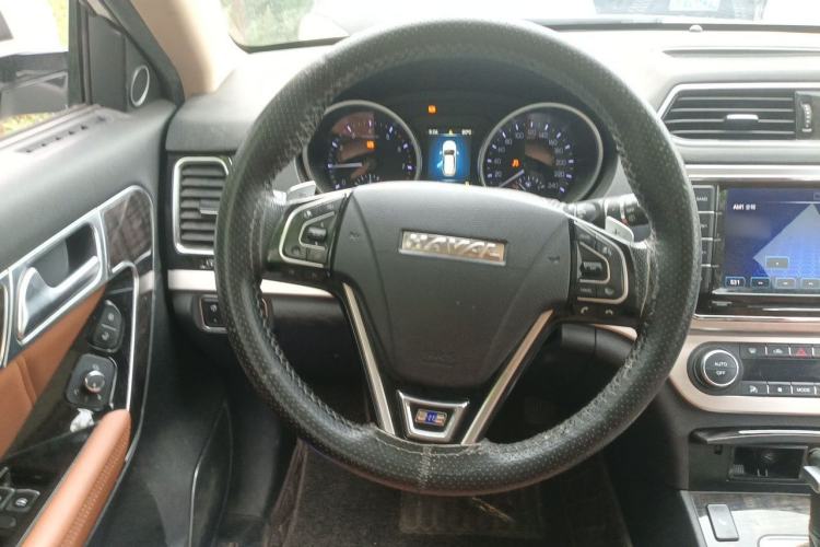 Used Haval H6 Coupe 2015 Blue Label 2.0T Automatic Two-Wheel Drive Prestige Model Steering Wheel