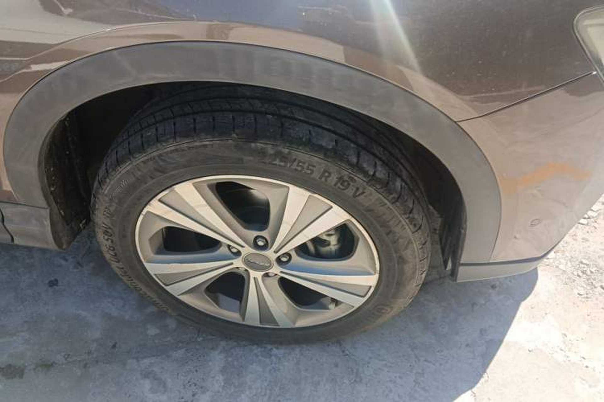 Used Haval H6 Coupe 2015 Blue Label 2.0T Manual Two-Wheel-Drive Elite Model Right Front Wheel Hub